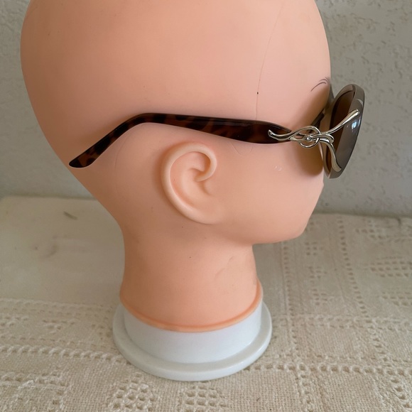 Tortoise Oval Sunglasses Frame only. - Picture 3 of 12